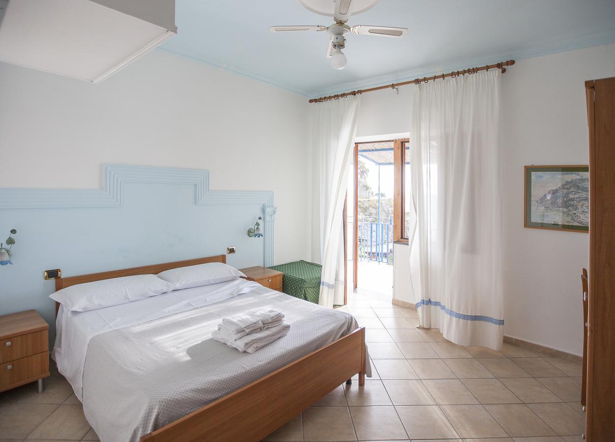 مبيت وإفطار فيكو إيكوينس Oasi Relais المظهر الخارجي الصورة